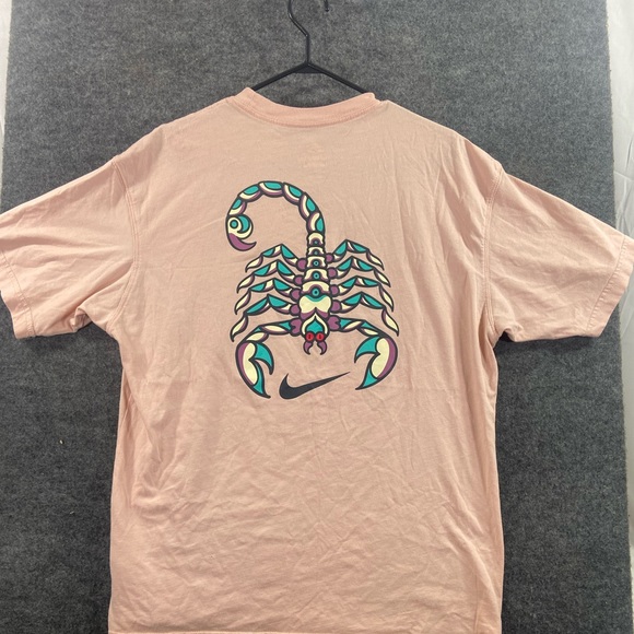 Nike SB Size Medium Pink T-Shirt - Picture 1 of 6